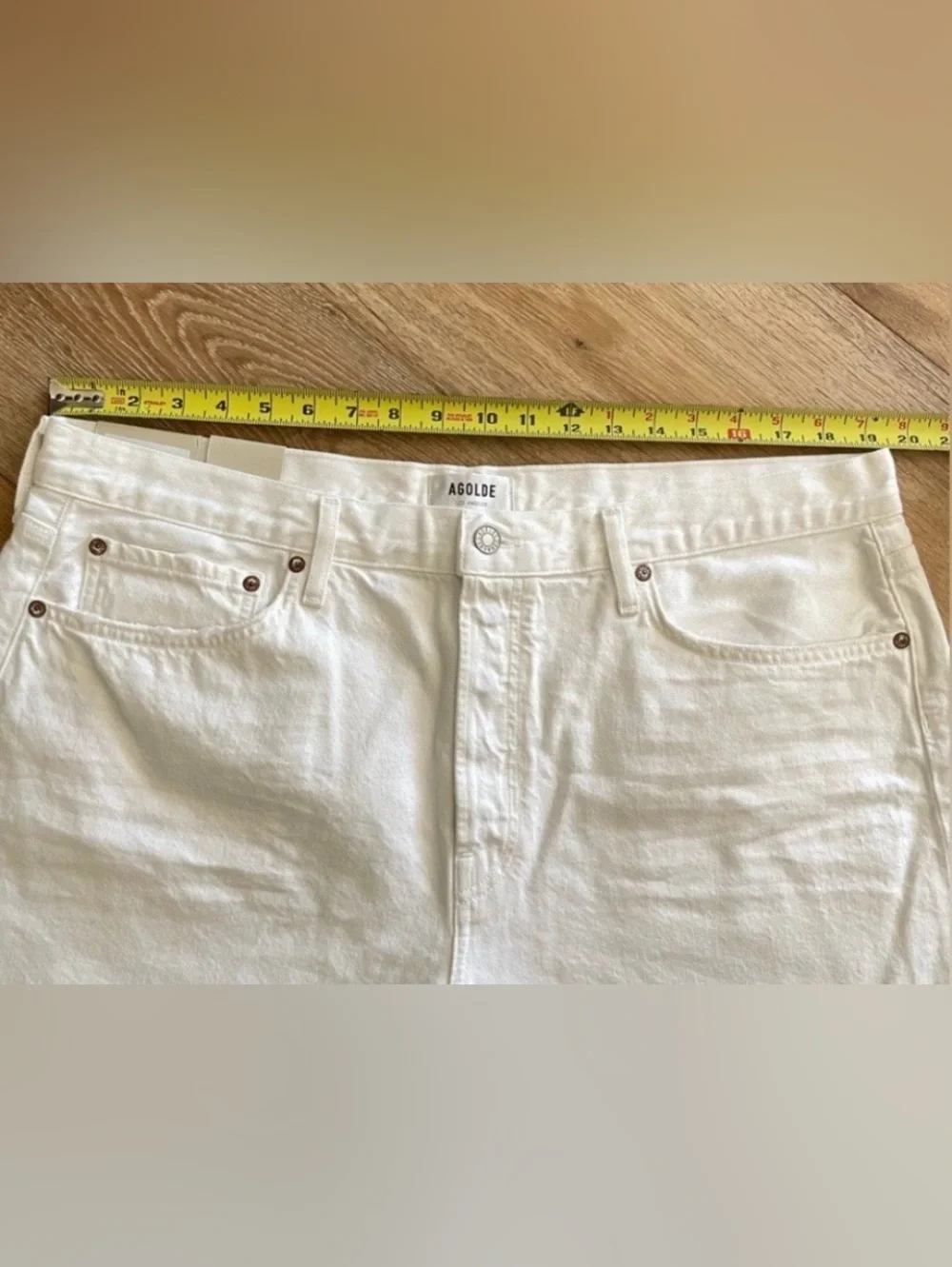 Agolde Parker White Jean Shorts Womens Size 34 Dough New w/ tags